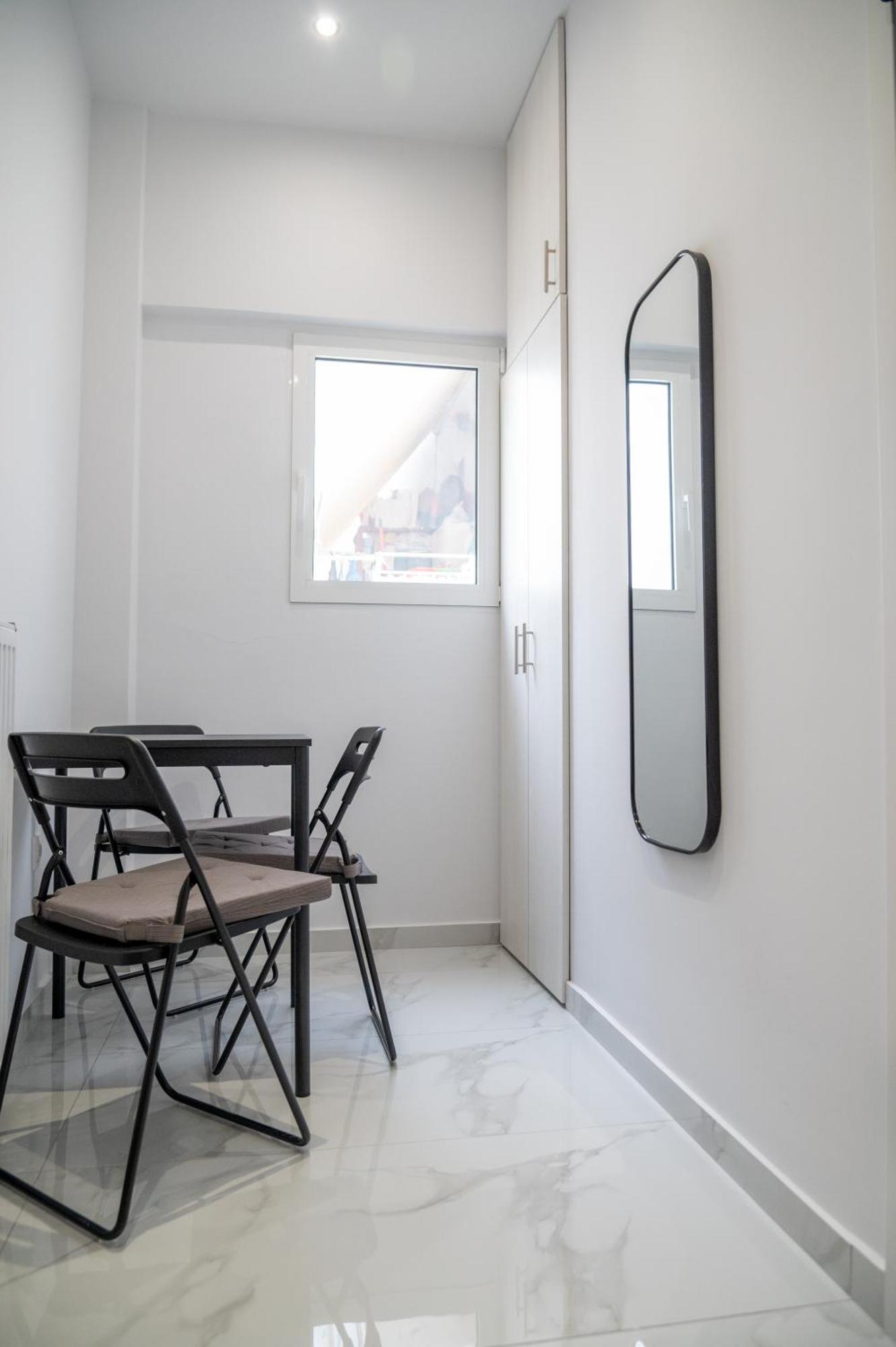 Central Apartment Near To Acropolis Area เอเธนส์ ภายนอก รูปภาพ